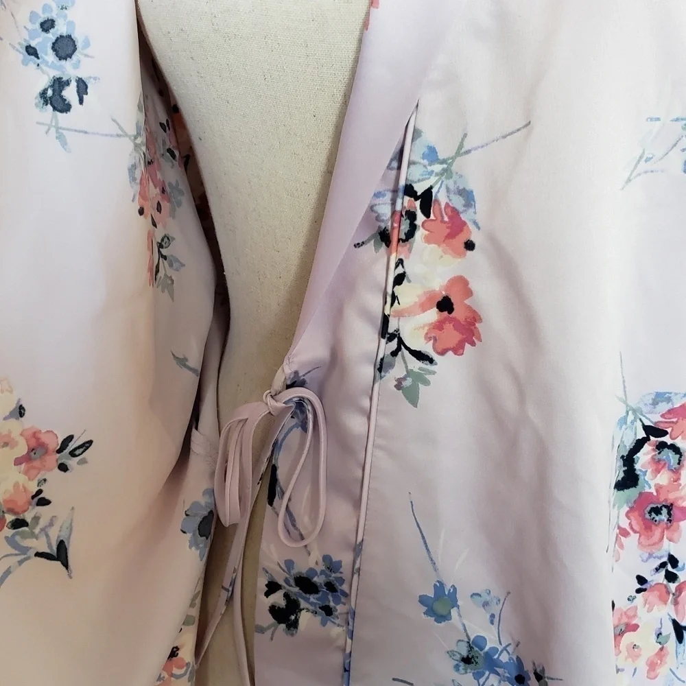 In bloom by jon quil. Robe - Picture 3 of 8